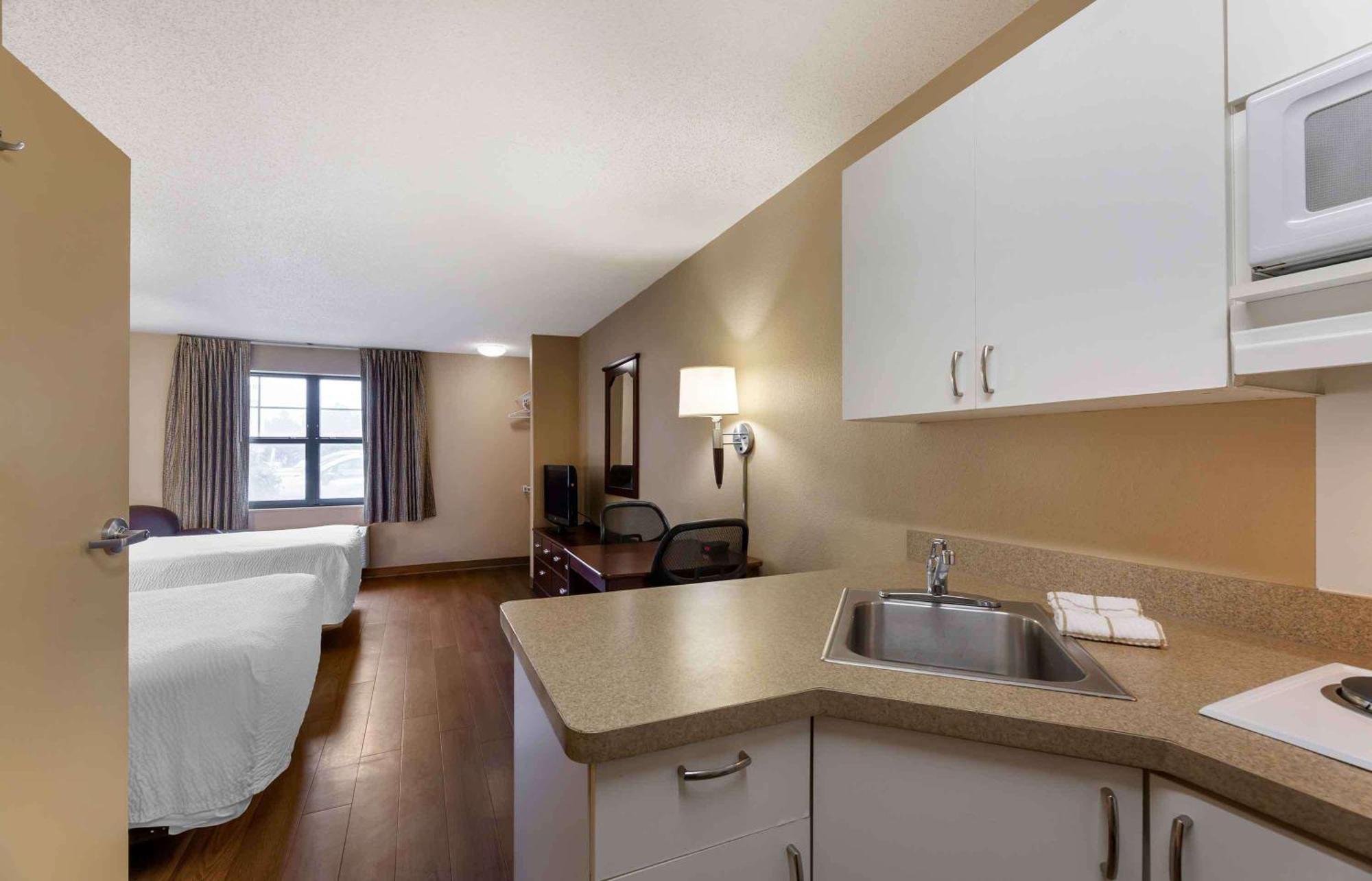 Extended Stay America Suites - Cleveland - Brooklyn Exteriör bild